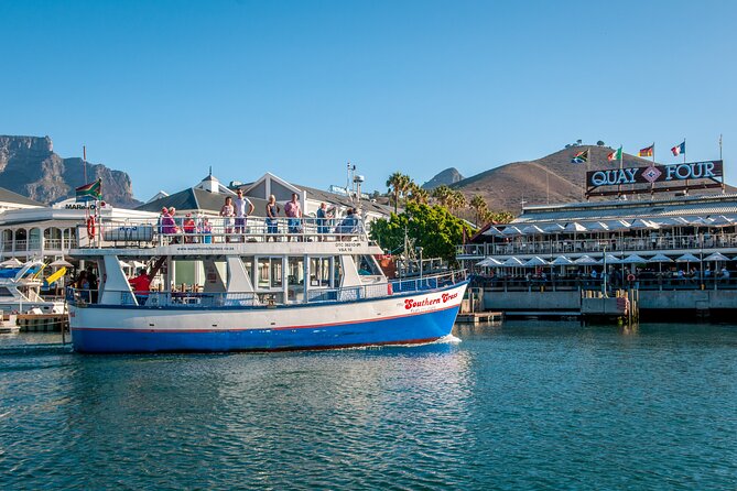 1 Hour Coastal Catamaran Cruise from Cape Town - Leaving from the V&A Waterfront