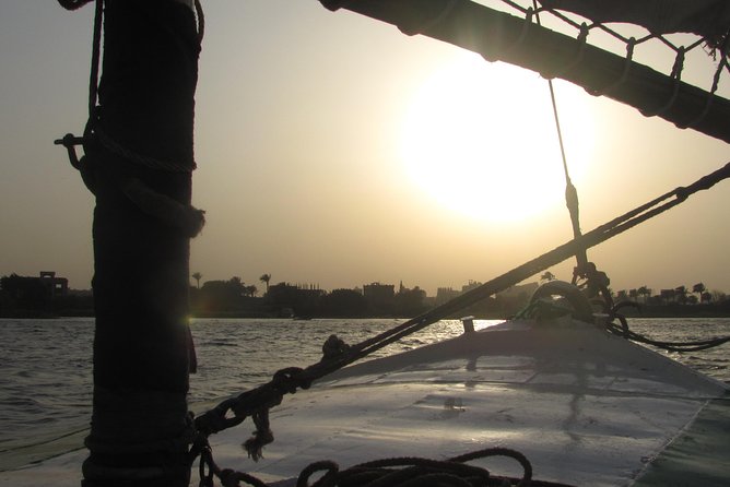 1 -Hour Sailing Egyptian felucca ride on the Nile in Cairo - Guides can add warmth, but the level of commentary varies