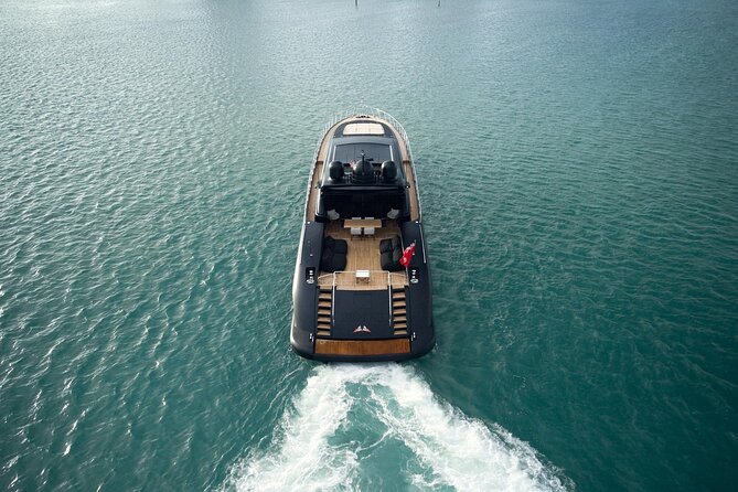 108 ft Neoprene Overmarine Yacht - Is $6,612 a fair price?