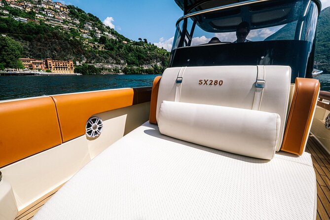 1H Luxury Cruise Como Lake Tender Yacht Invictus 9 Pax - Prosecco, music, and the luxury question