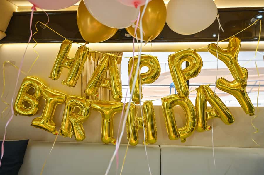 2 Hour Birthday Celebration on a Yacht in Dubai - Who should book this birthday cruise