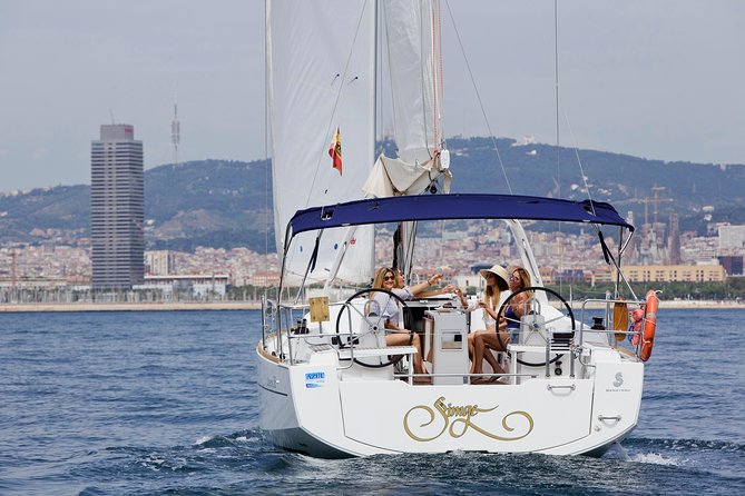 2-Hour Sailing Tour in Barcelona with Open Bar & Snacks - Setting out from Port Olímpic