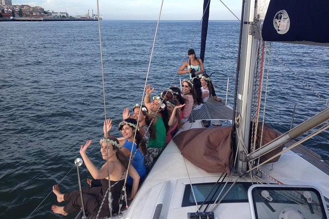 2 Hours Private Sailing Tour in Lisbon - Under the 25 de Abril Bridge