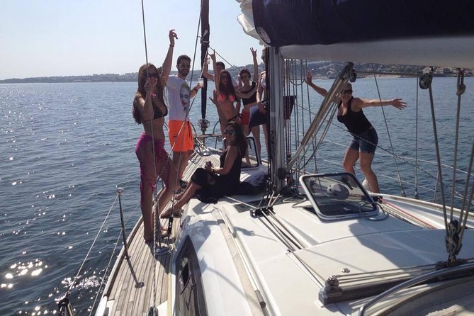 2 Hours Private Sailing Tour in Lisbon - Cristo Rei across the river