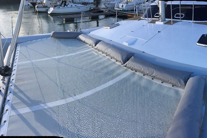 2H Tour on a Private Sailing Catamaran "Scarlett" up to 16 people - Price and group value