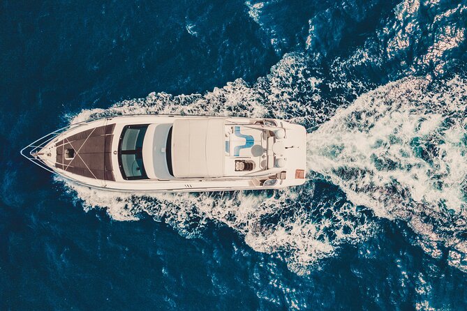 4 Hour 50' Azimut Yacht All-Inclusive in Tulum & Playa del Carmen - Key points at a glance