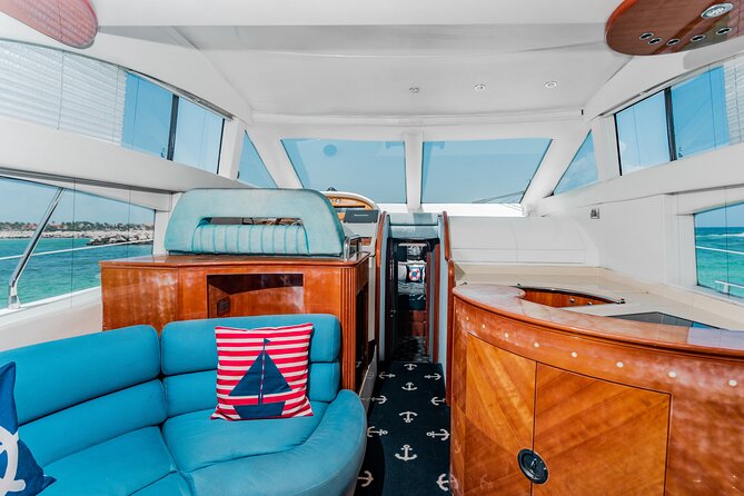 4 Hour 50' Azimut Yacht All-Inclusive in Tulum & Playa del Carmen - Cost, dock fees, and transportation