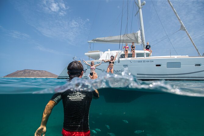 4-Hour Sailing Tour of Lobos Island from Fuerteventura - Setting out from Corralejo toward Lobos Island