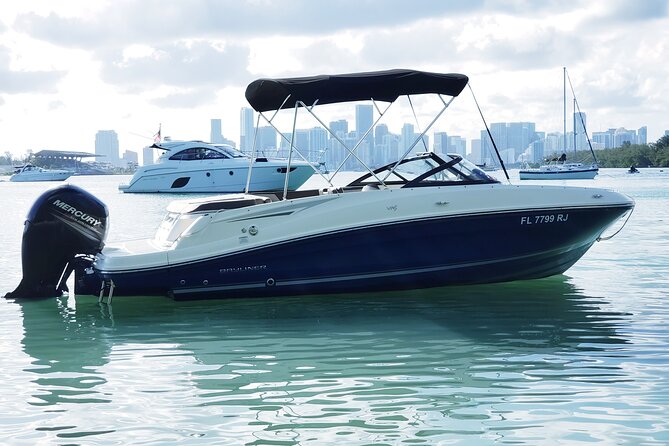 42 to 46 Ft Private Yacht Miami, rent for 2 our 4 hours, 12 ppl - Key points to know before booking