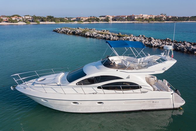 4H 42' Azimut Yacht All-Inclusive from Tulum & Playa del Carmen. - Fresh ceviche, snacks and an open bar