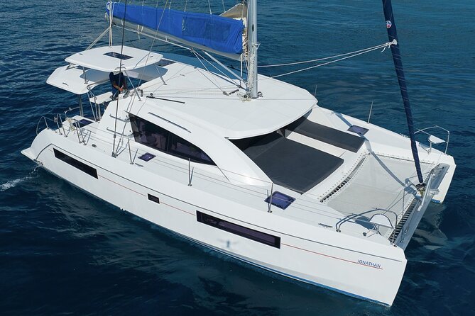 4H Lux 40' Catamaran All-Inclusive in Tulum and Playa del Carmen. - Crew service and the tipping question