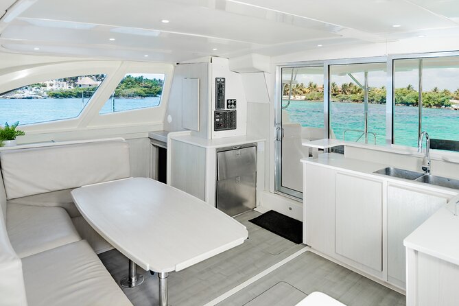 4H Luxury 44' Catamaran All-Inclusive in Tulum & Playa del Carmen - Should you book the Riviera Maya catamaran?
