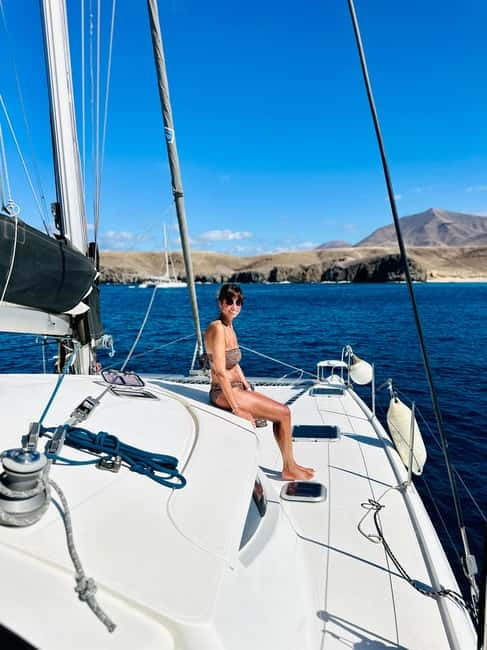 4h Shared Catamaran sailing to Papagayo Beaches (12pers max) - Setting out from Puerto Calero on Ocean Lady