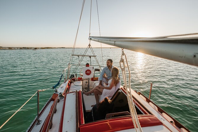 6hrs of Sailing in Bacalar Lagoon: discover Cenotes, Islands and Stromatolites. - Food that keeps a long boat day simple