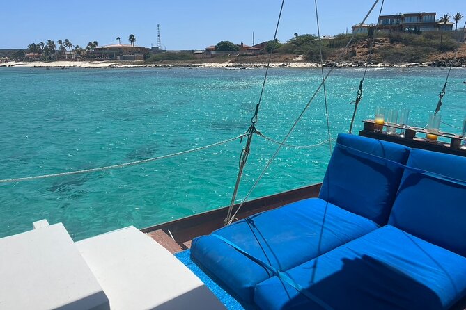 Adults Only Catalina Bay Small Group Snorkel & Sunset Sail - Snorkeling in Catalina Bay