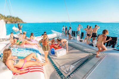 2-Day Whitsunday Islands Sailing Snorkel Tour