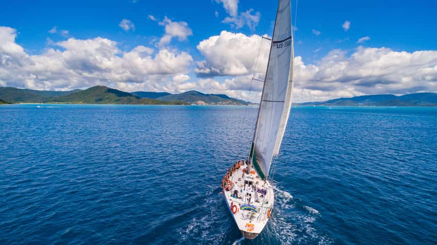 Airlie Beach: 2-Night Whitsundays Sailing Trip with Meals - What this Whitsundays sailing trip is really like