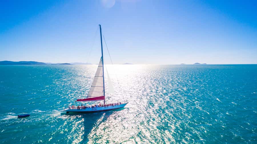 Airlie Beach: Whitsunday Islands 2-Day Sailing Tour - Sailing back to Airlie Beach
