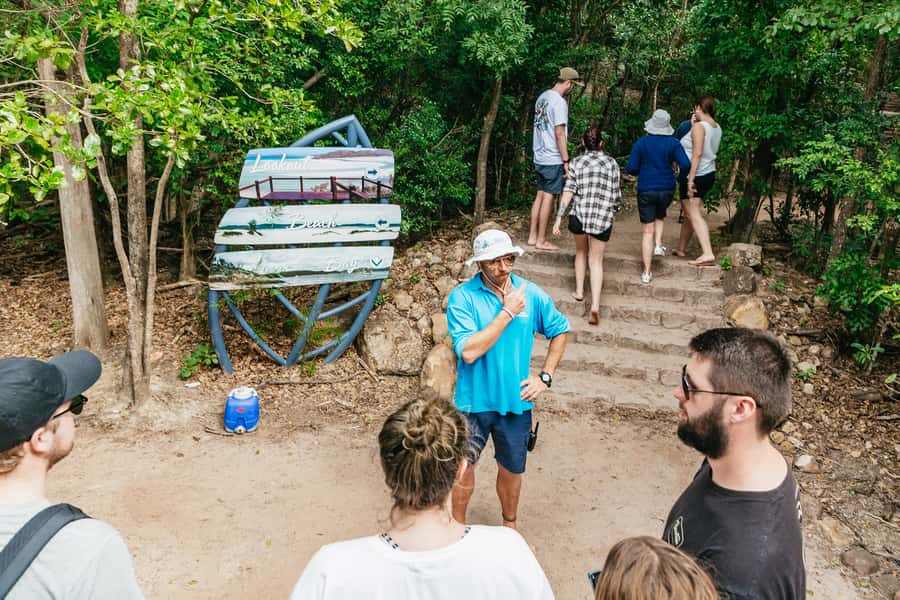 Airlie Beach: Whitsundays Full-Day Camira Sailing Adventure - Whitehaven Beach and its seven-kilometre sweep