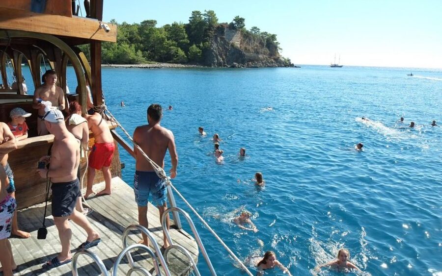 Alanya: Catamaran Boat Trip with Swim Stops and Sunbathing - Safety, seasickness, and the boat stairs