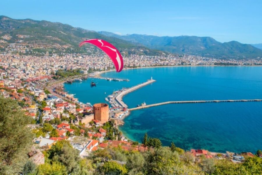 Alanya Paragliding Adventure Sail the Skies - Meeting the pilot and learning the basics