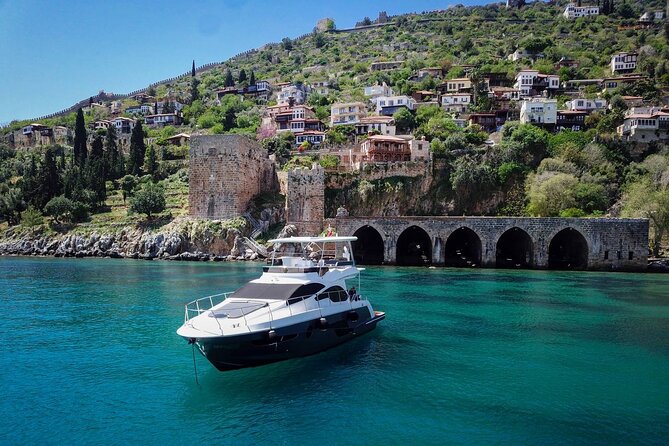 Alanya Private Yacht Tour with Lunch, Soft Beverage & Transfer - Key points at a glance