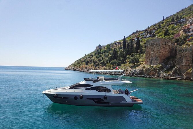 Alanya Private Yacht Tour with Lunch, Soft Beverage & Transfer - Two and a half hours near Kleopatra Beach
