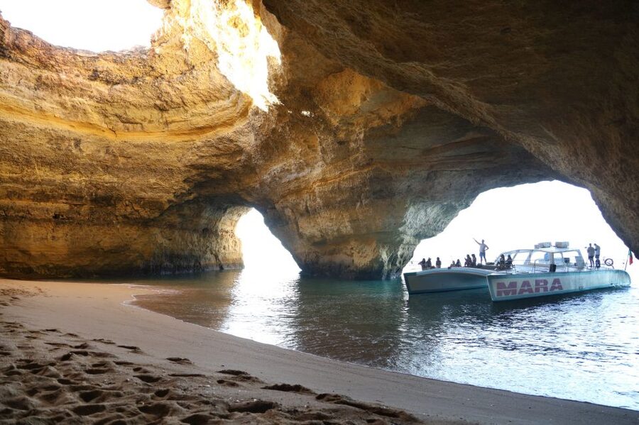 Albufeira: Caves and Coastline Catamaran Cruise to Benagil - Leaving Albufeira Marina and finding your place on board
