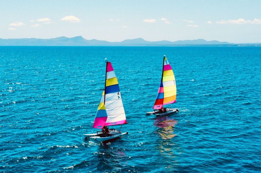 Alcudia: 1-Hour Catamaran Experience with Monitor for 2 - The One-Hour Sailing Section and Playa de Muro