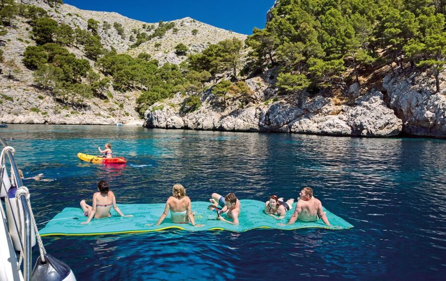 Alcudia: Sunset Catamaran Tour with Dinner and Snorkeling - Is $77 good value for Alcudia?