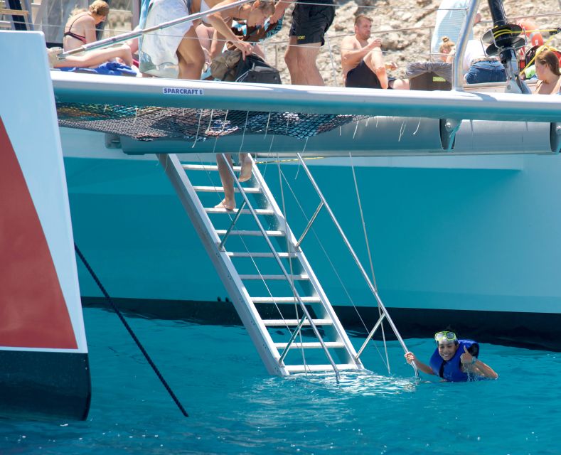 Alcudia: Sunset Catamaran Tour with Dinner and Snorkeling - Practical tips for a smoother evening