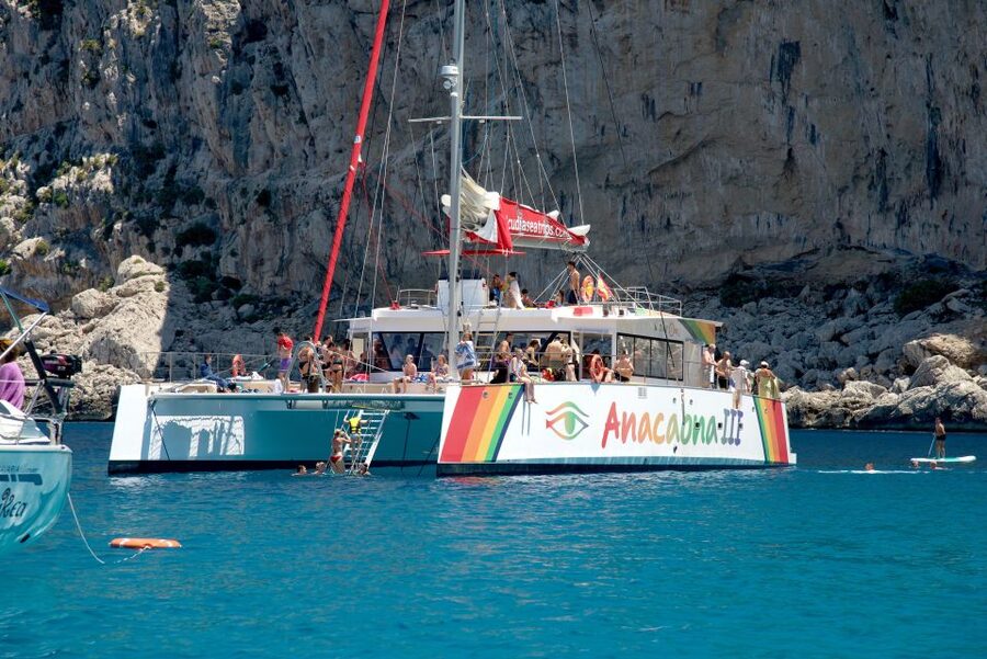 Alcudia: Sunset Catamaran Tour with Dinner and Snorkeling - Should you book this Alcudia sunset cruise?