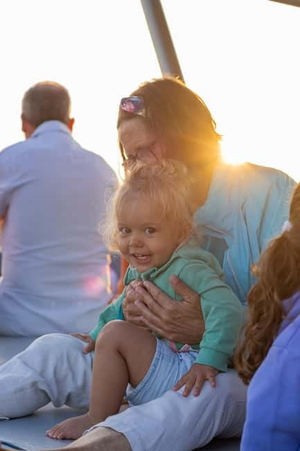 Algarve: Catamaran Sunset Tour with DJ or Live Guitarist - A sunset cruise with a proper evening feel