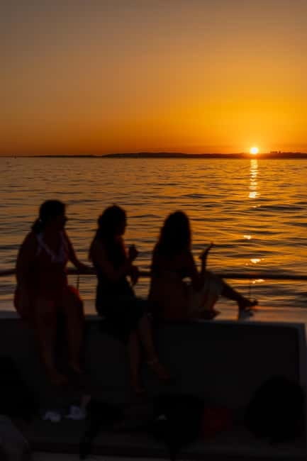 Algarve: Catamaran Sunset Tour with DJ or Live Guitarist - Sunset from the open deck