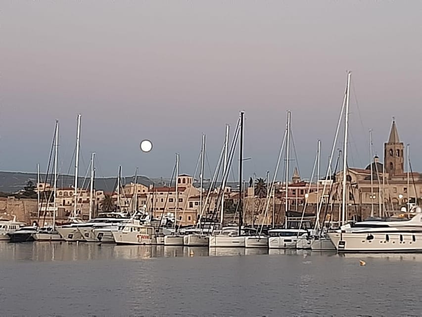 Alghero catamaran sunset tour Alghero - Meeting at the Port of Alghero