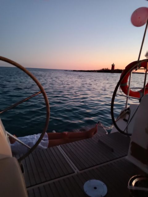 Alghero: Sunset Sailing Aperitif Experience - Practical tips for a smoother evening