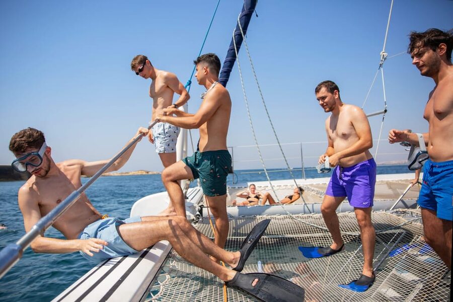 Alicante: 6-Hour Catamaran Cruise to Tabarca Island - Three hours beside Tabarca Island