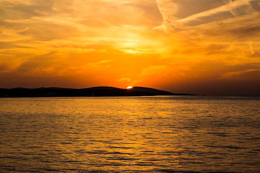 Altea: Catamaran Tour with Sunset Option - The sunset atmosphere, from cava to music