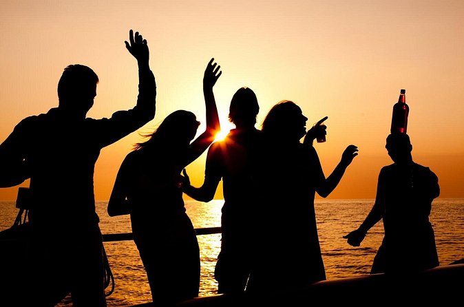 Antigua Sunset Catamaran Cruise From St. John's - Who will enjoy this Antigua sunset cruise?