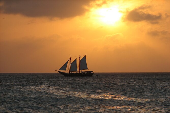 Aruba Sunset Jolly Pirate Sail with Open Bar - Key points at a glance