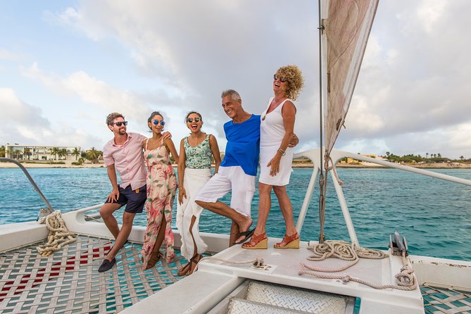 Aruba Sunset Sail with Caribbean Dinner and Live Music - Open-bar drinks and the Aruba Ariba