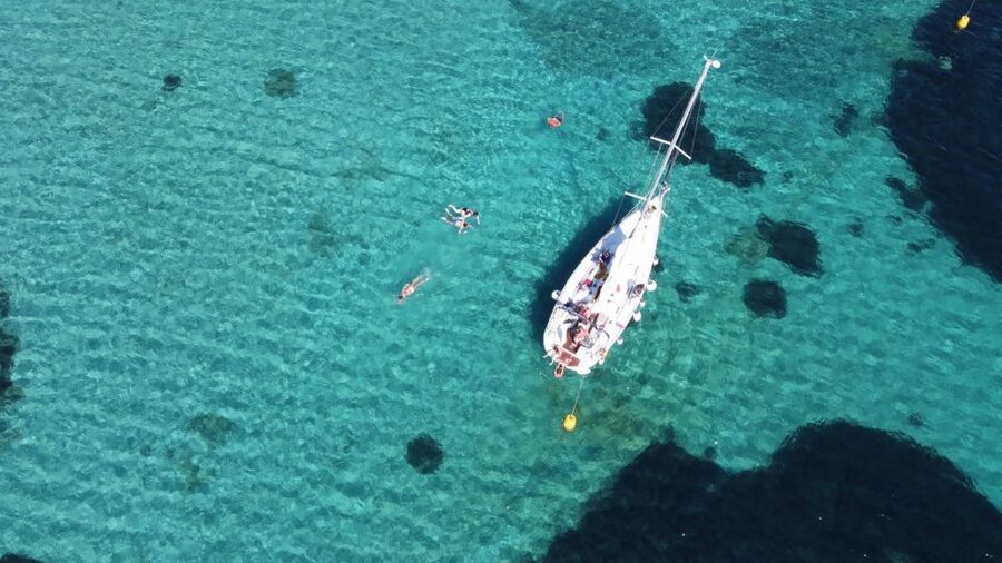Asinara: Full Day Sailboat Excursion from Stintino - A long Sardinian lunch beside the coves