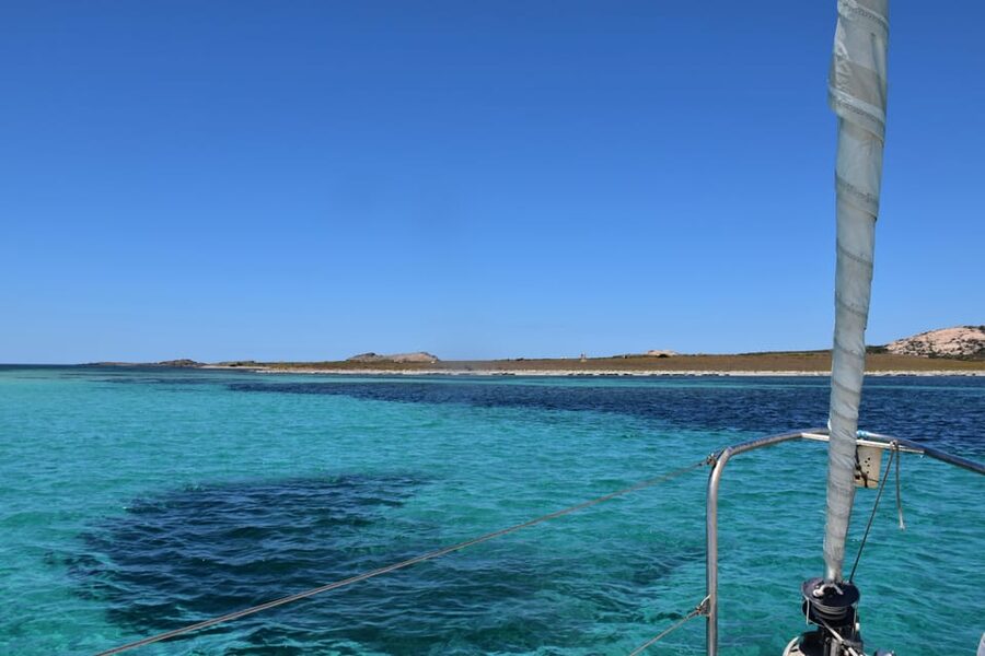 Asinara: sailing experience among the coves of the island - Setting sail from Stintino on the Soliana