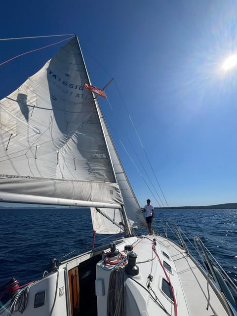 Asinara: sailing experience among the coves of the island - First swimming stop in clear water