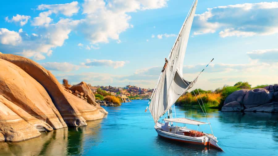 Aswan Private Felucca Ride: Sail Around Elephantine Island. - Sailing around Elephantine Island