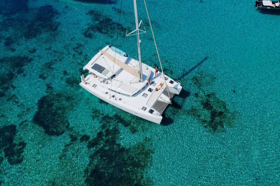 Athens: Catamaran Cruise with Fresh Lunch and Wine - The first hour: leaving the port and finding your sea legs
