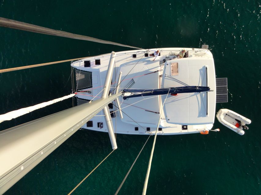 Athens: Catamaran Cruise with Fresh Lunch and Wine - What you eat and drink during the cruise