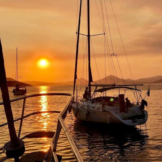 Athens: Full-Day Private Sailing Trip with Meal & Drinks - Lunch onboard, Greek style