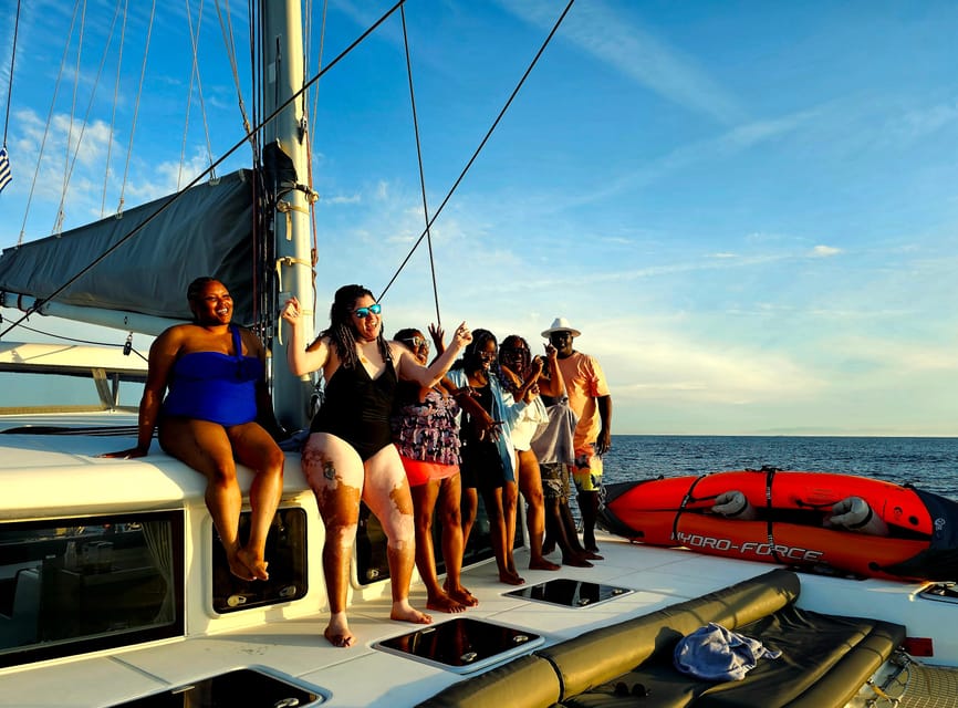 Athens: Riviera Catamaran Tour with Fresh Meal and Drinks - Who should book this cruise