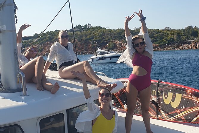 Athens Riviera Catamaran tour with fresh Meal Drinks and Swimming - Who will enjoy this catamaran most